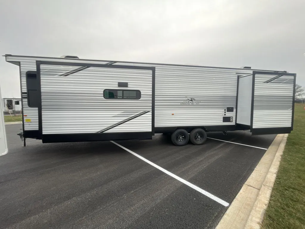 2026 Jayco Jay Flight Bungalow 401FLTS DS, Photos photo 9