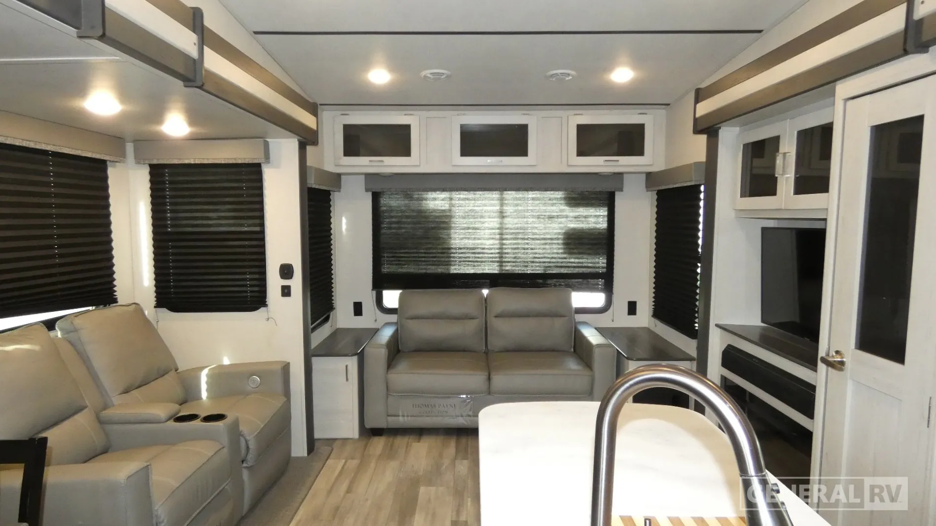 2022 Keystone Sprinter 30RL - Photo 3