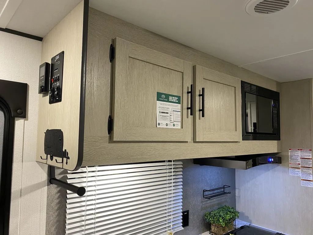 2026 Shasta RVs i-5 Edition 530BQB, Photos photo 35