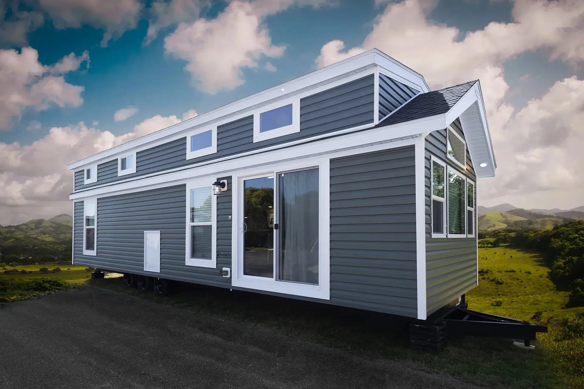 Kropf Lakeside 8113 exterior
