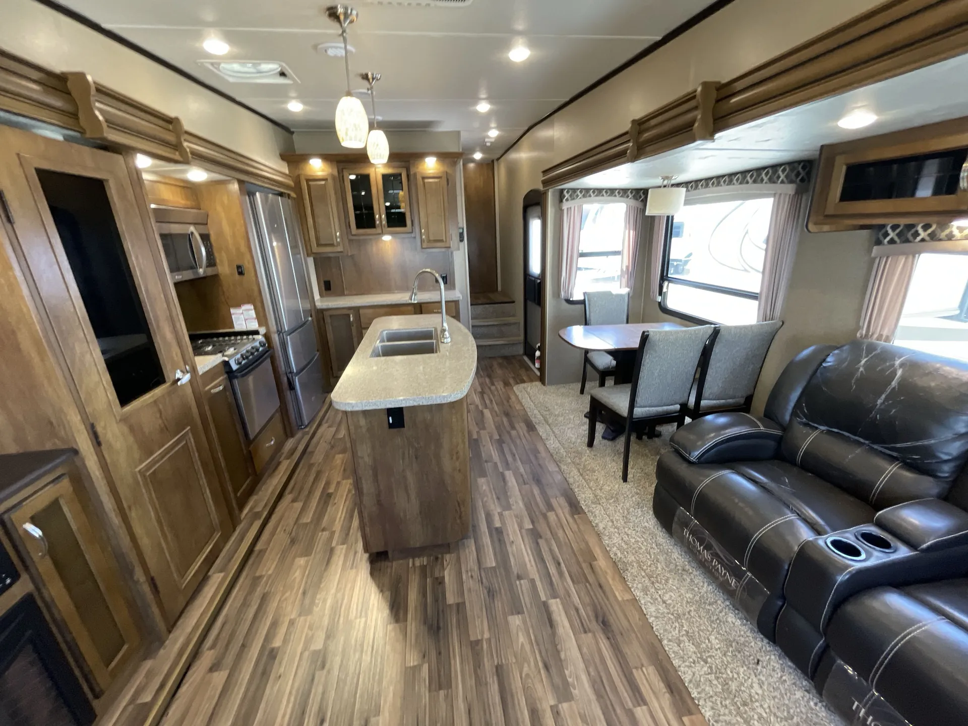 2018 Shasta Phoenix 336RL — living area main