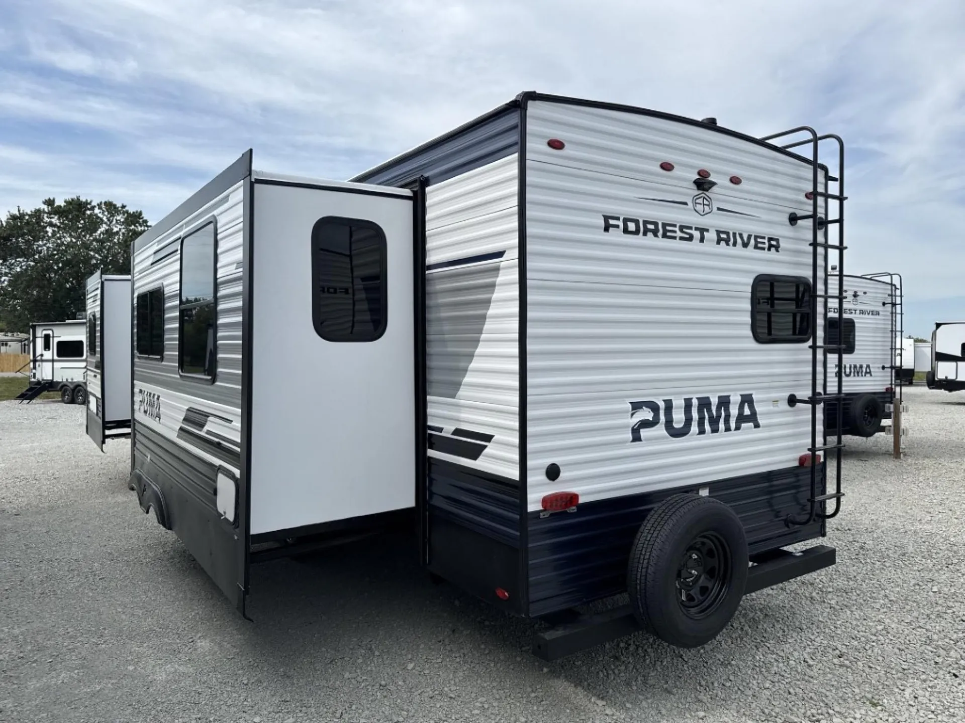 2027 Forest River Puma 30RKQS — Photo 7