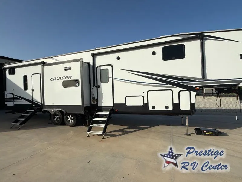 2024 CrossRoads RV Cruiser Aire 36BL - Main photo