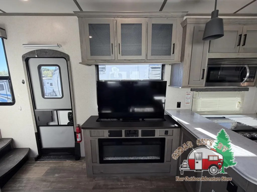 2021 Keystone Raptor 351, Photos photo 24