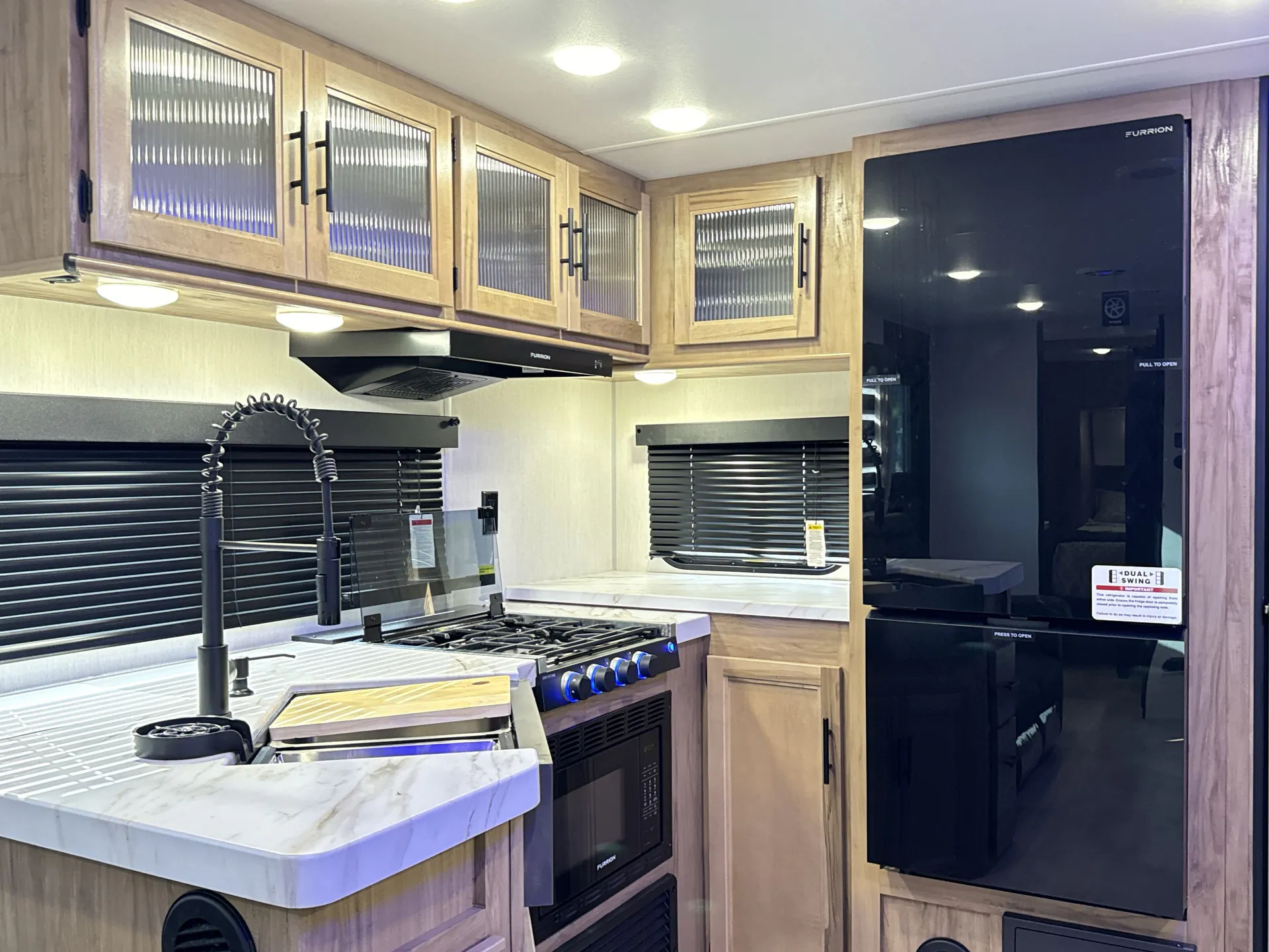 2025 Forest River Cherokee Grey Wolf 26SS — kitchen