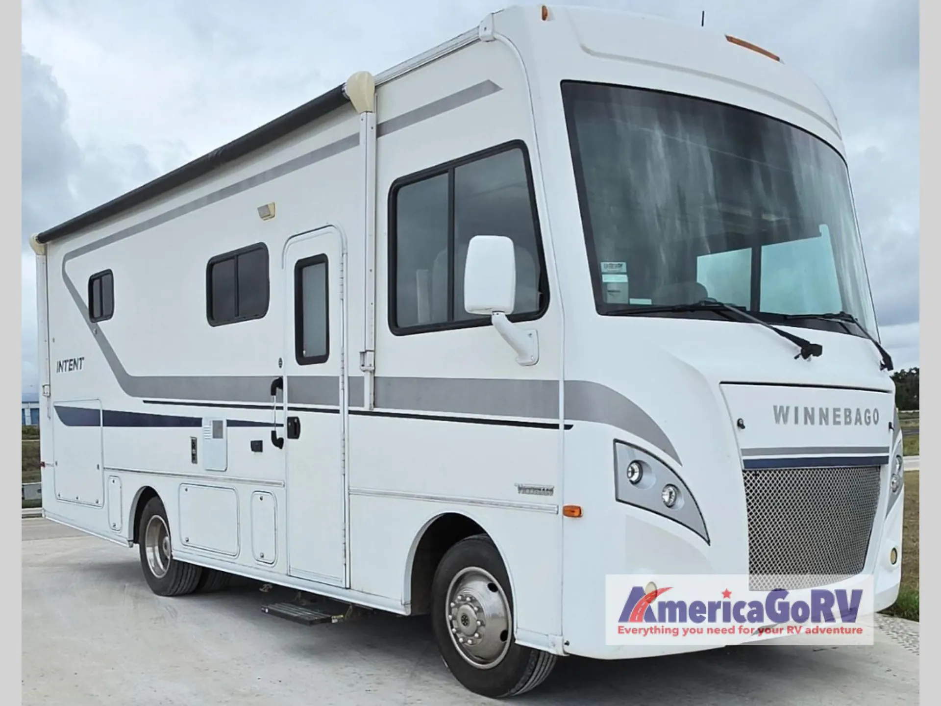 2018 Winnebago Intent 26M - Photo 2