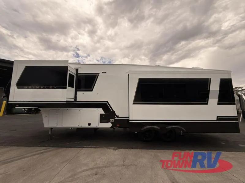 2027 Brinkley Model Z New    3200 - Photo 4