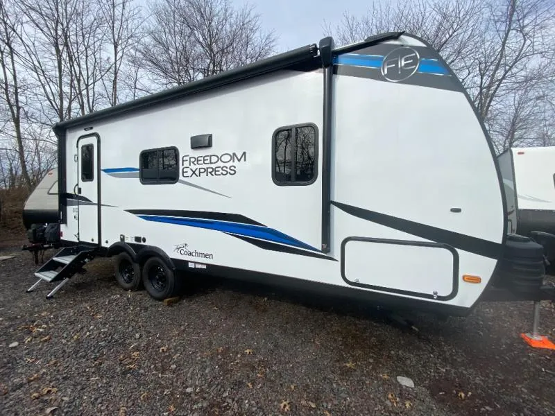 2025 Coachmen Freedom Express Select 20SE - Photo 4