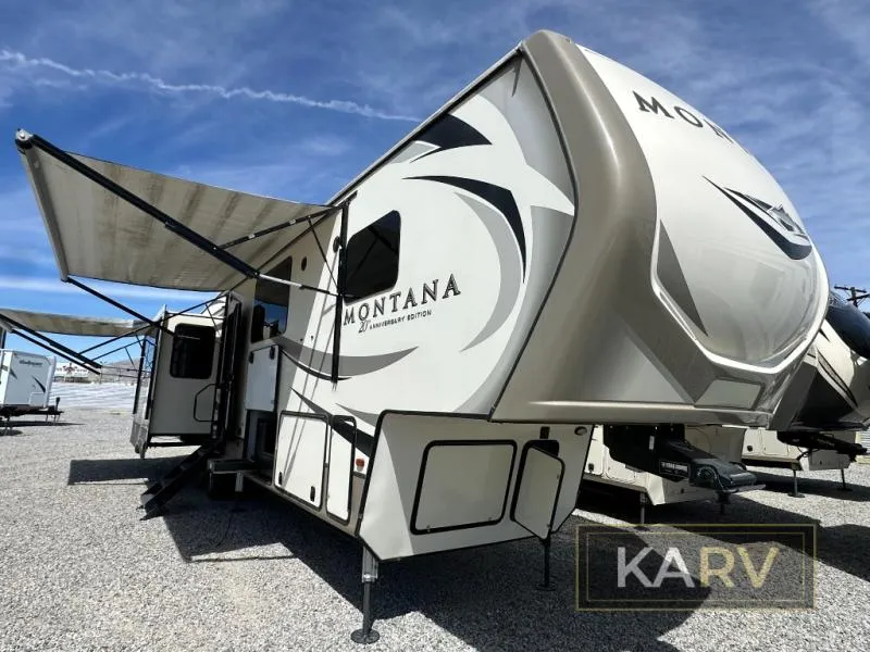 2019 Keystone Montana 3855BR - Photo 2