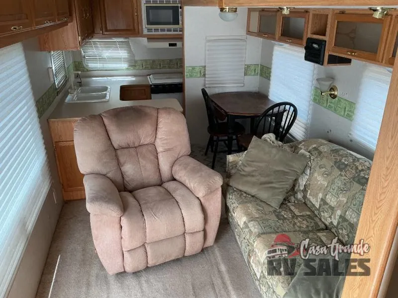 2004 CrossRoads RV Crusier 29RK - Photo 3