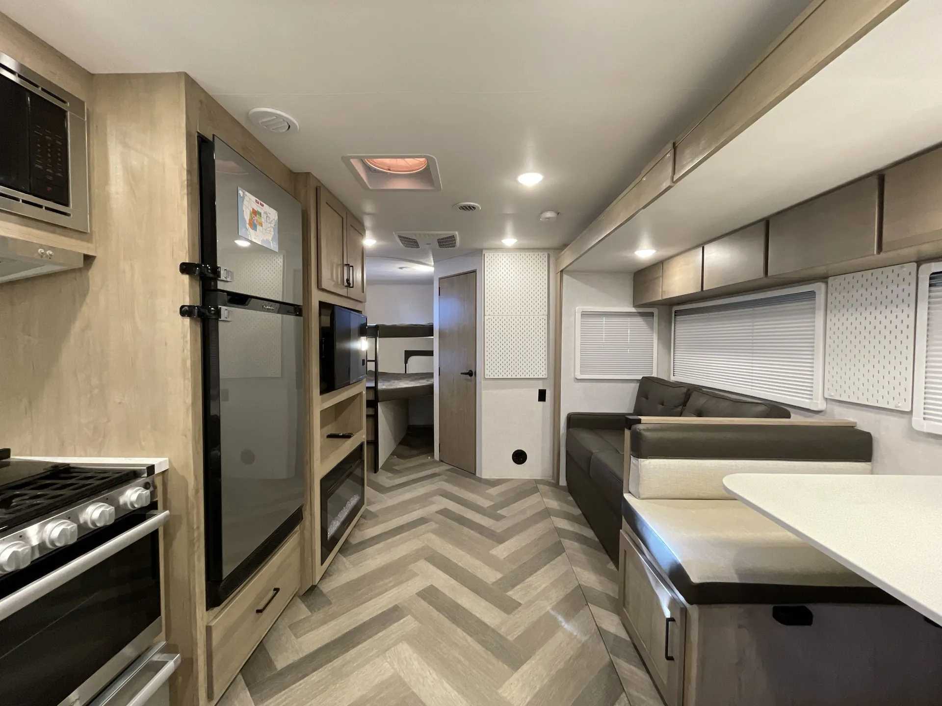 2023 Ember RV Touring Edition 28MBH - Photo 3