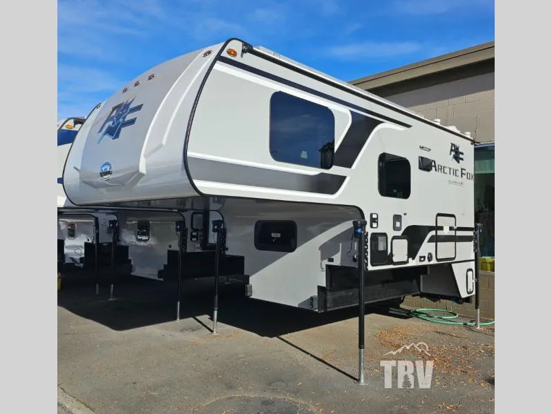 2026 Northwood Arctic Fox Camper 990 - Photo 2