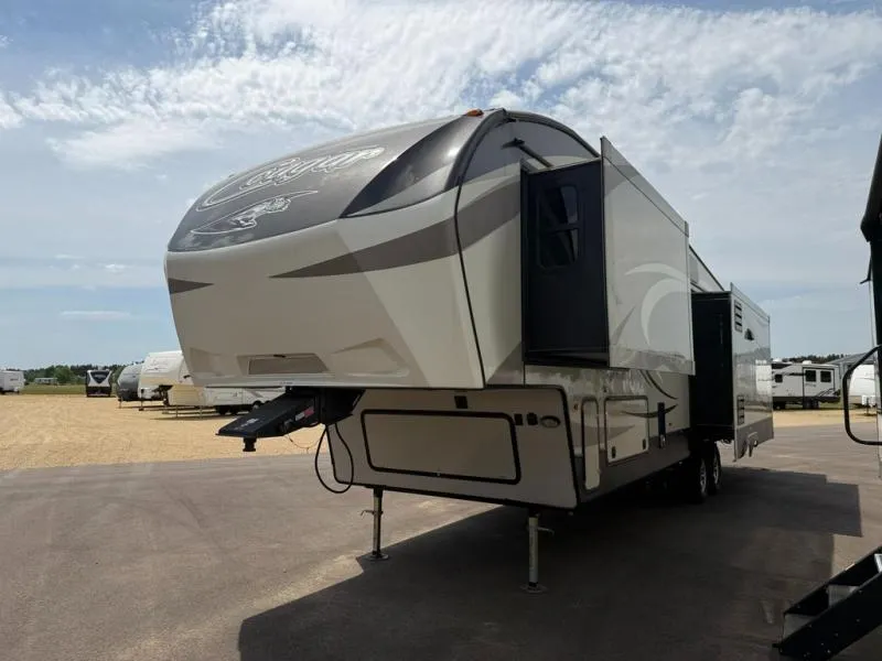 2017 Keystone RV Cougar 333MKS - Photo 3