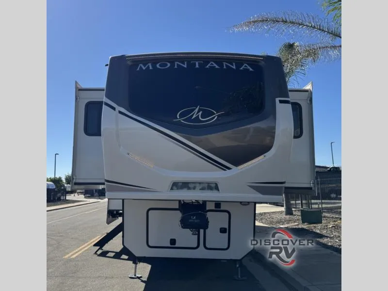 2024 Keystone Montana 3761FL - Photo 3