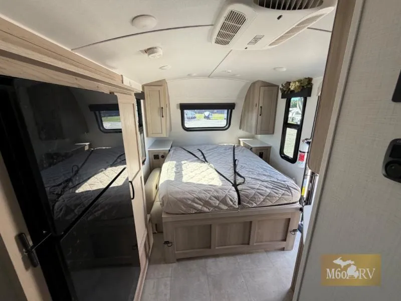 2025 Forest River RV Rockwood GEO Pro 15FBS - Photo 4