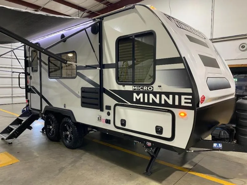 2023 Winnebago Micro Minnie 1720FB - Photo 2