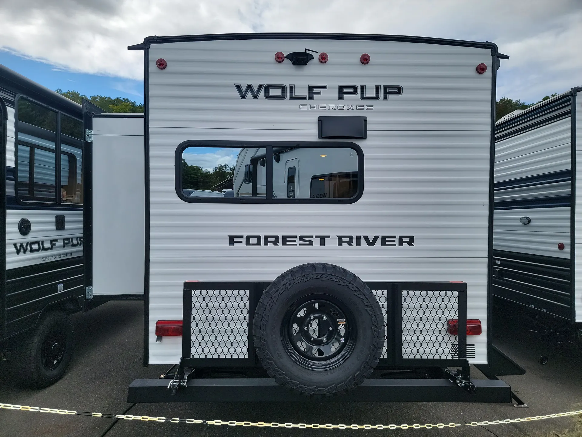 2027 Forest River Cherokee Wolf Pup 17SC — backside