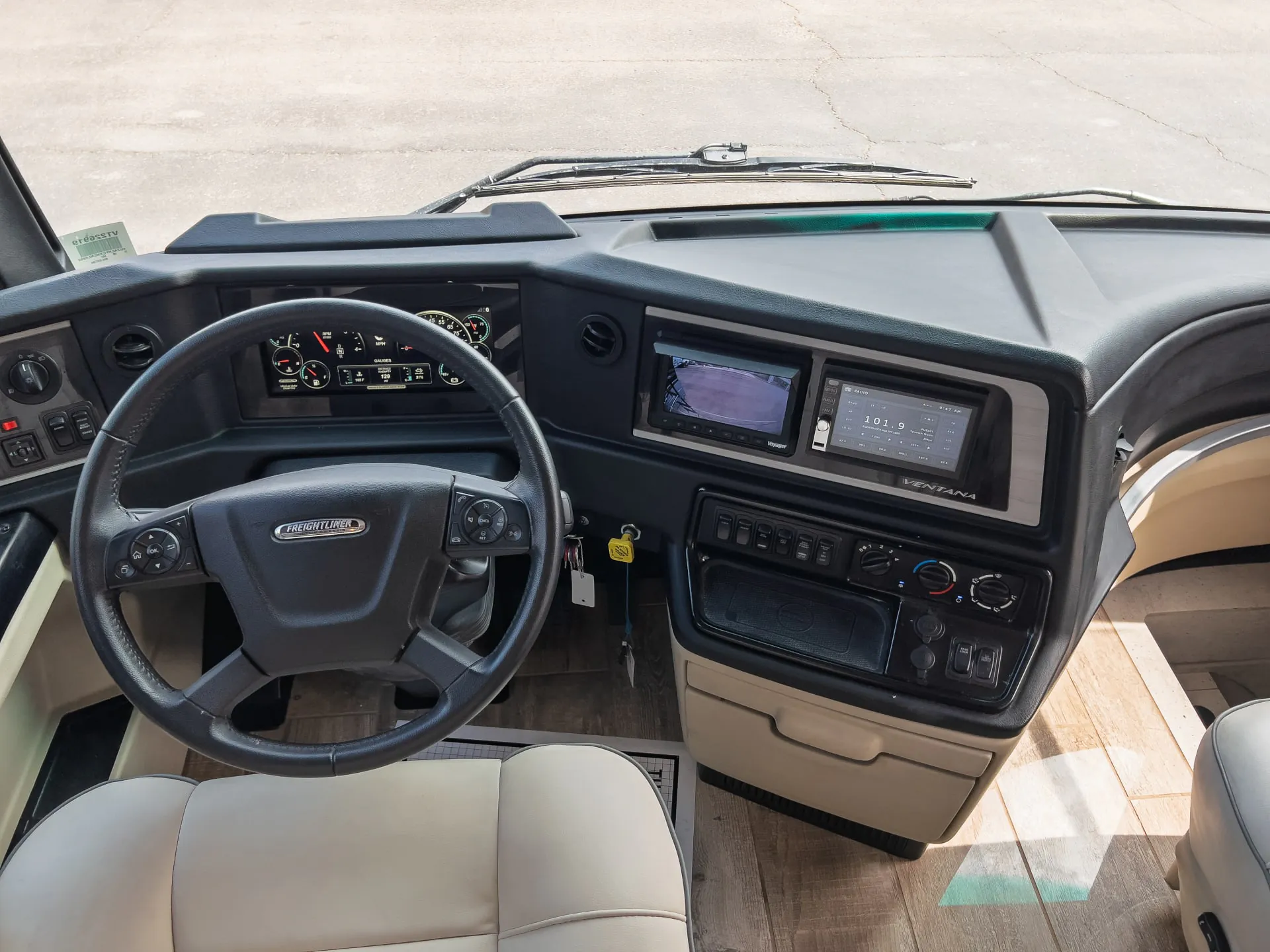 2021 Newmar Ventana 3407 - Photo 3