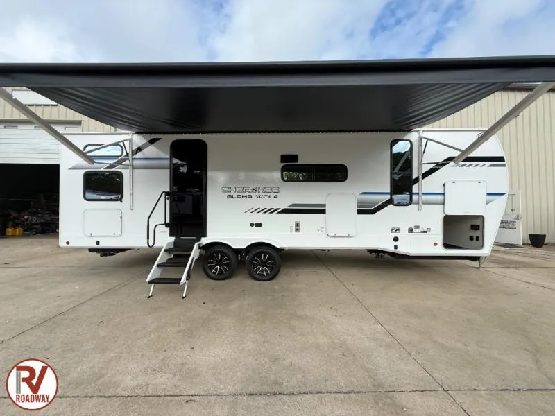 2026 Forest River Cherokee Alpha Wolf 24TRUNK - Photo 3