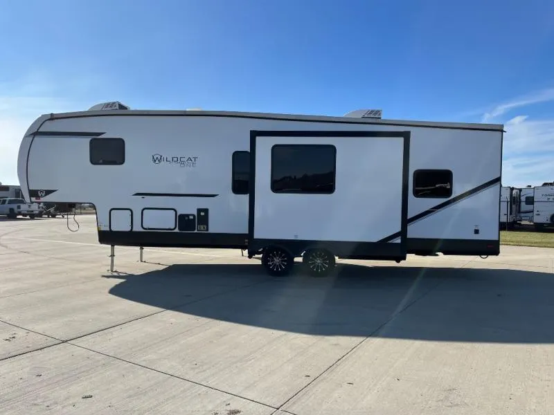 2023 Forest River Wildcat ONE 28BH - Photo 4