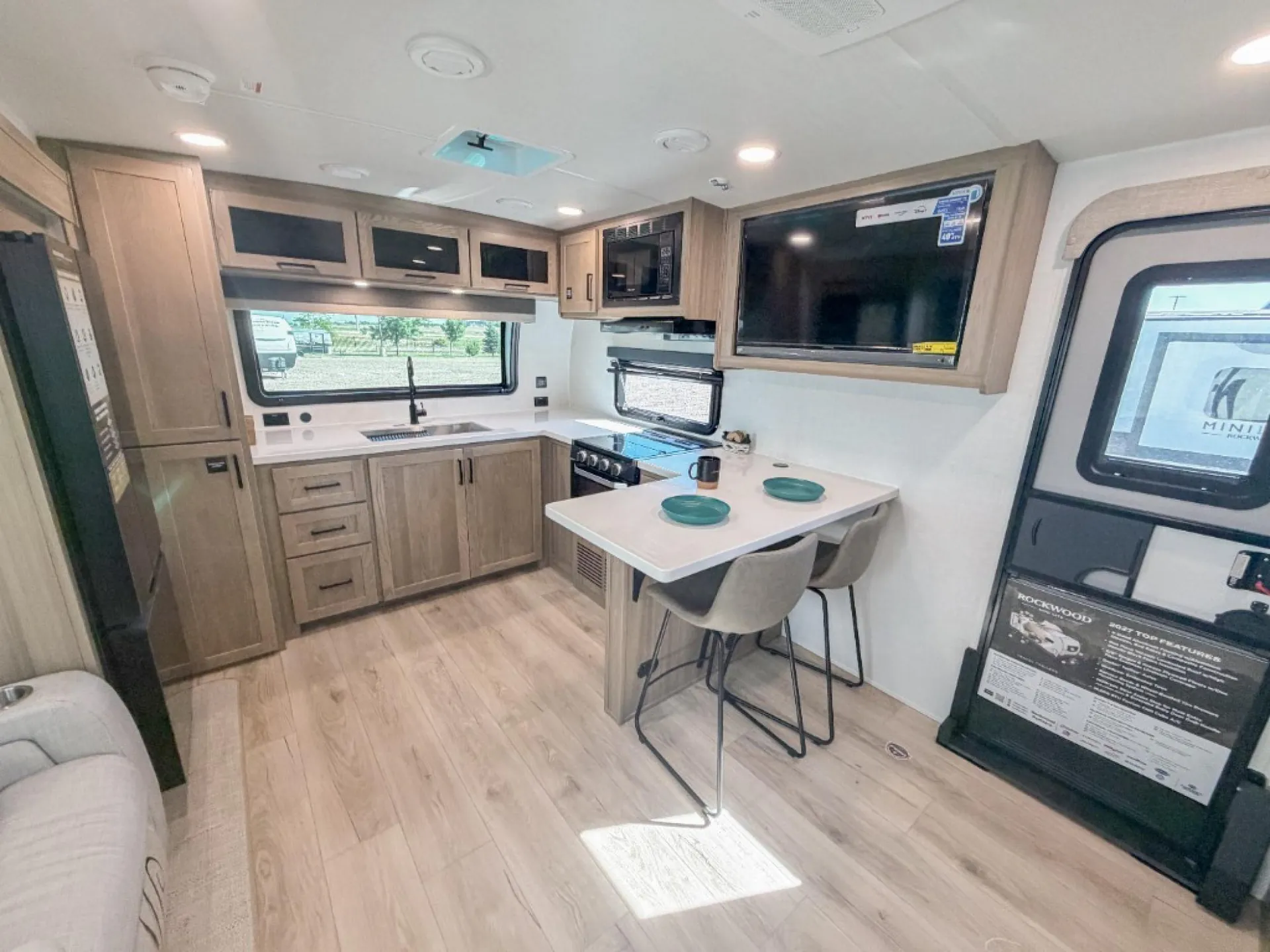 2027 Forest River Rockwood Mini Lite 2523MBR - Photo 4