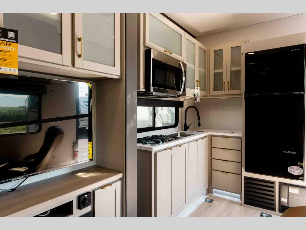 2027 Forest River Stealth 2800, Photos photo 3