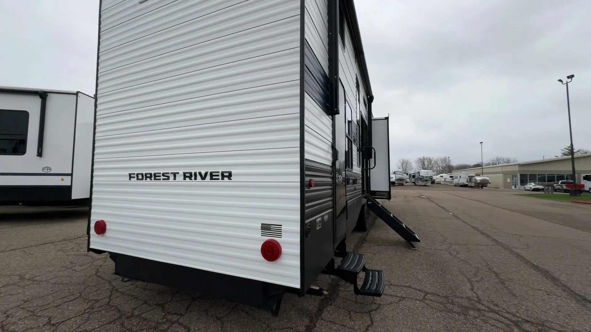2026 Forest River Cherokee Timberwolf 39DK - Photo 3