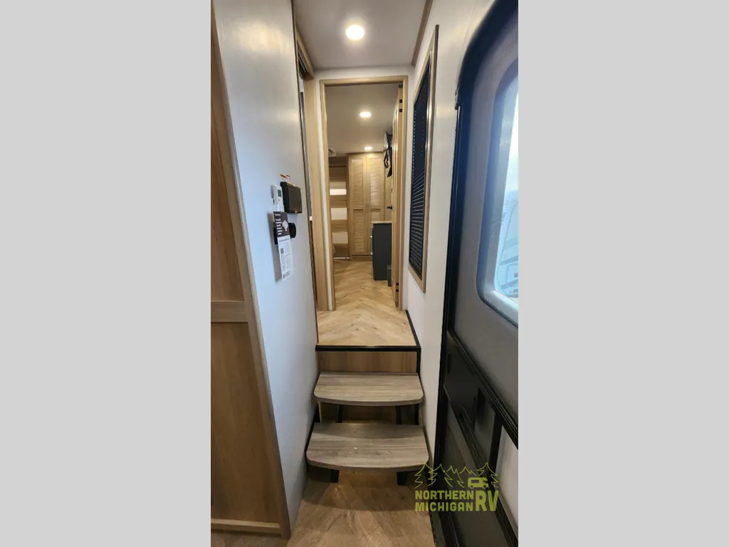 2026 Keystone Raptor 433, Photos photo 28