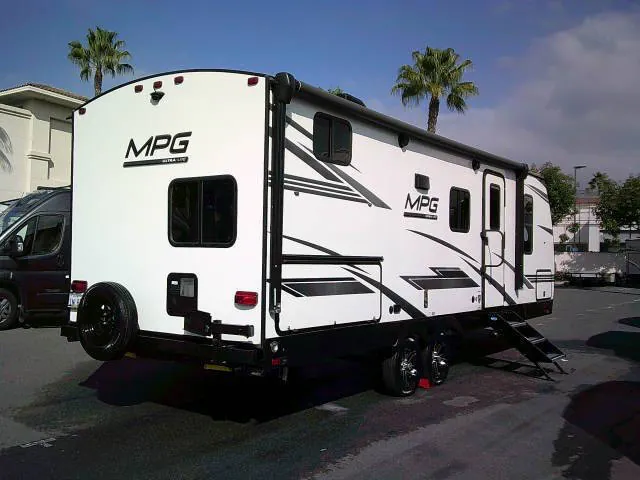 2020 Cruiser RV MPG 2500BH - Photo 3