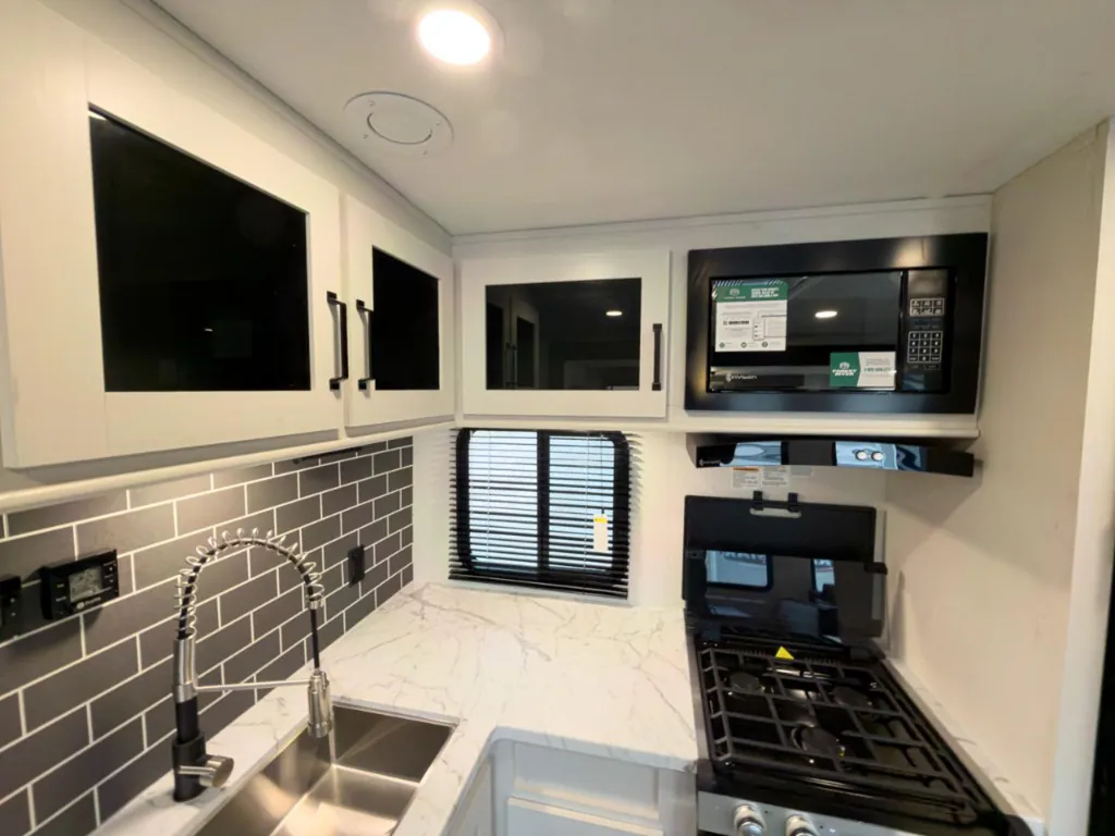 2026 Forest River Solaire 3150TBSS, Photos photo 36