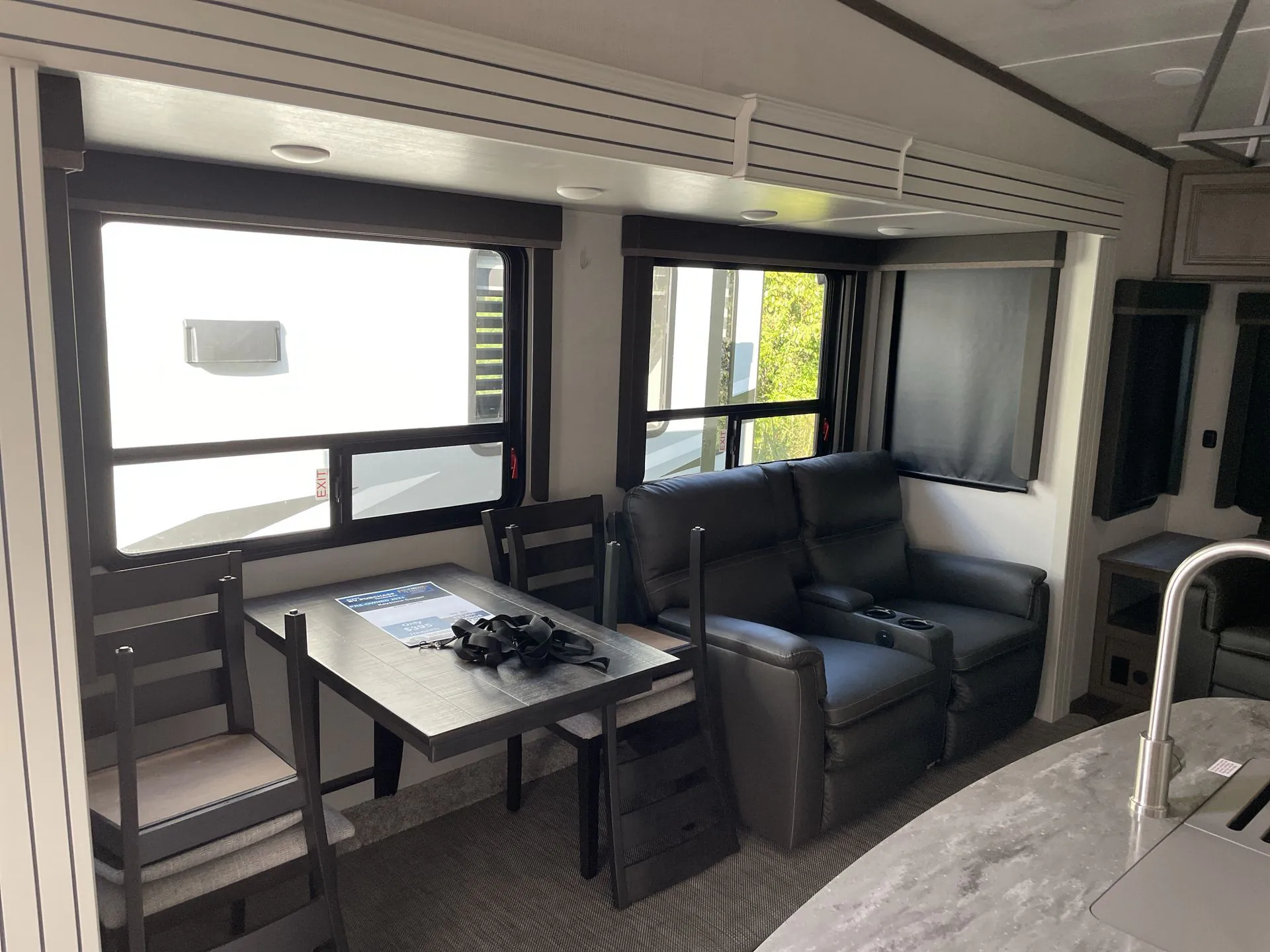 2023 Keystone Cougar 355FBS - Photo 4