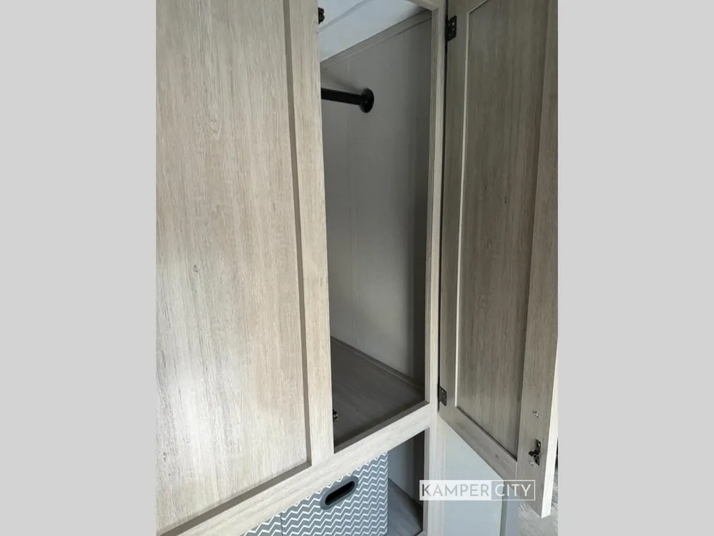 2026 Coachmen Catalina Legacy Edition 333DORM, Photos photo 56