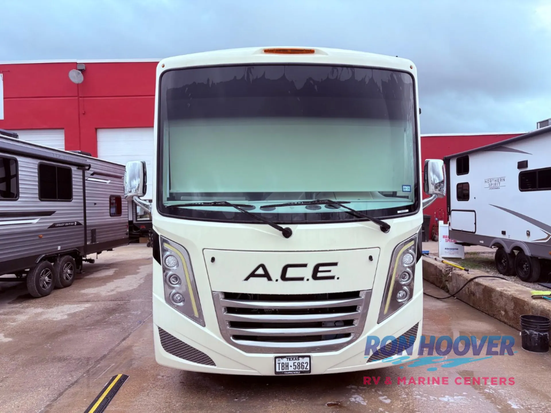 2023 Thor Motor Coach A.C.E 29G - Photo 3