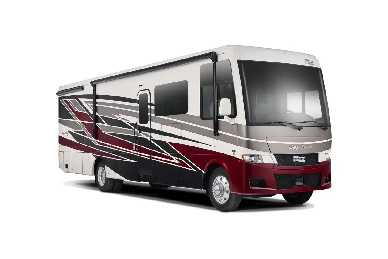 Newmar Bay Star 3640 exterior
