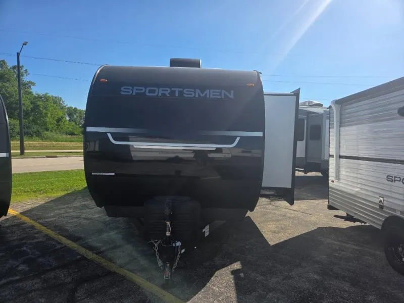 2027 KZ Sportsmen SE 333BHKSE - Main photo
