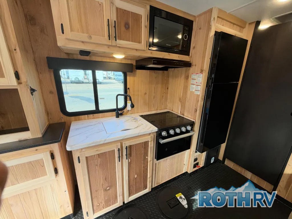 2027 Forest River Cherokee Grey Wolf 21GP, Photos photo 11