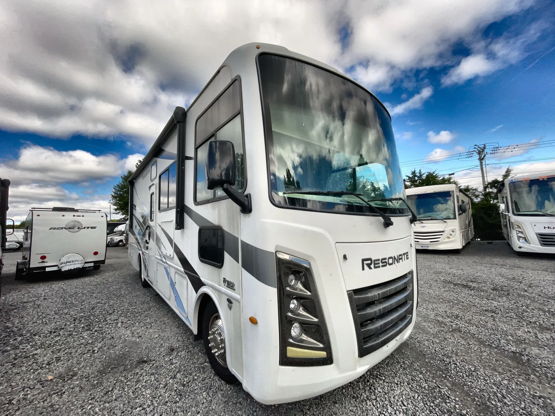 2023 Thor Motor Coach Resonate 29G - Photo 2