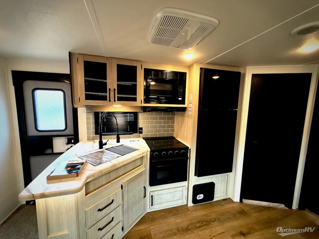 2027 Forest River Puma 32BHQS, Photos photo 10
