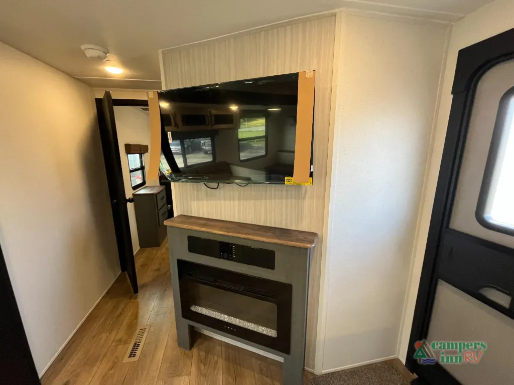 2027 Forest River Puma 32BHQS, Photos photo 21