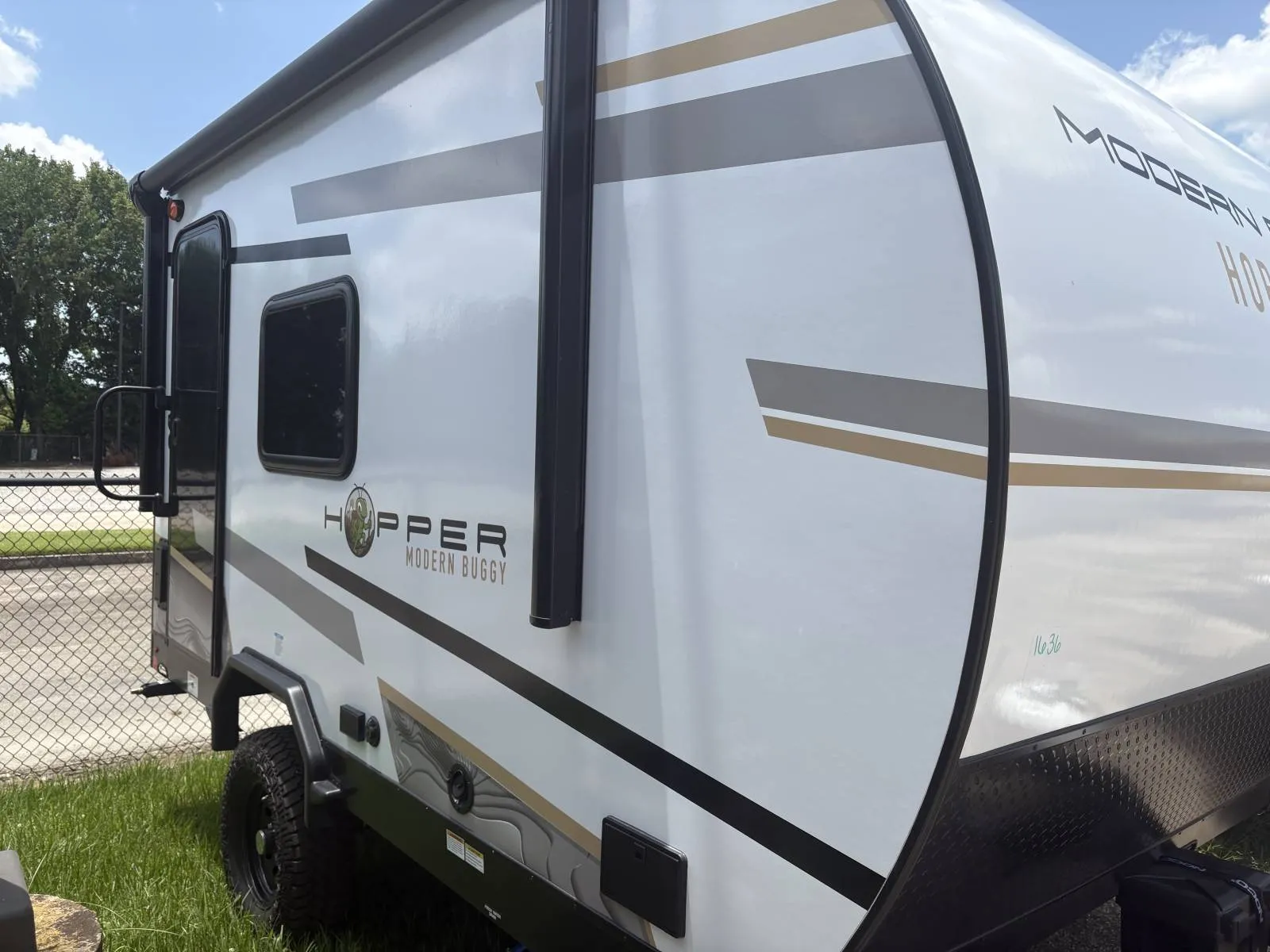 2026 Modern Buggy Trailers Hopper 2 - Photo 3