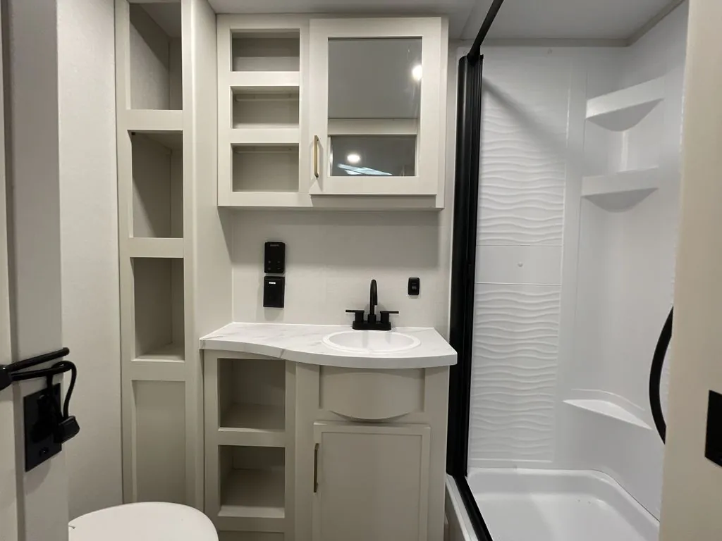 2027 Grand Design Transcend 335BHT, Photos photo 25