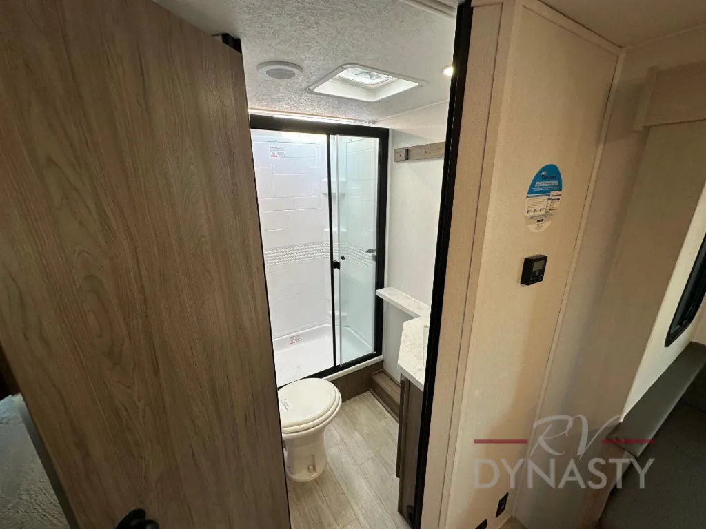 2025 Coachmen Freedom Express Ultra Lite 258BHS, Photos photo 29