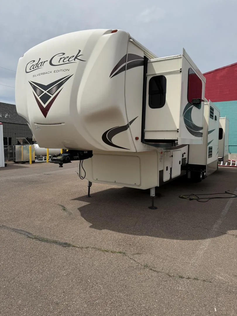 2018 Forest River Cedar Creek Silverback 37FLK - Photo 2
