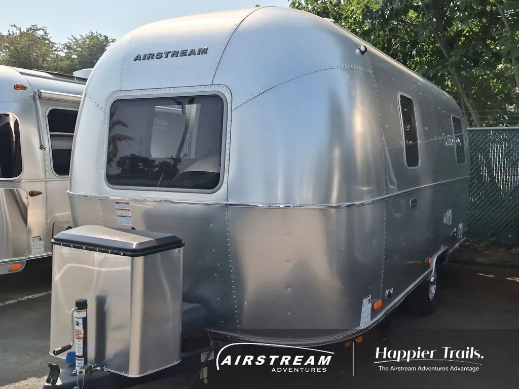2027 Airstream Trade Wind 27FB - Photo 3