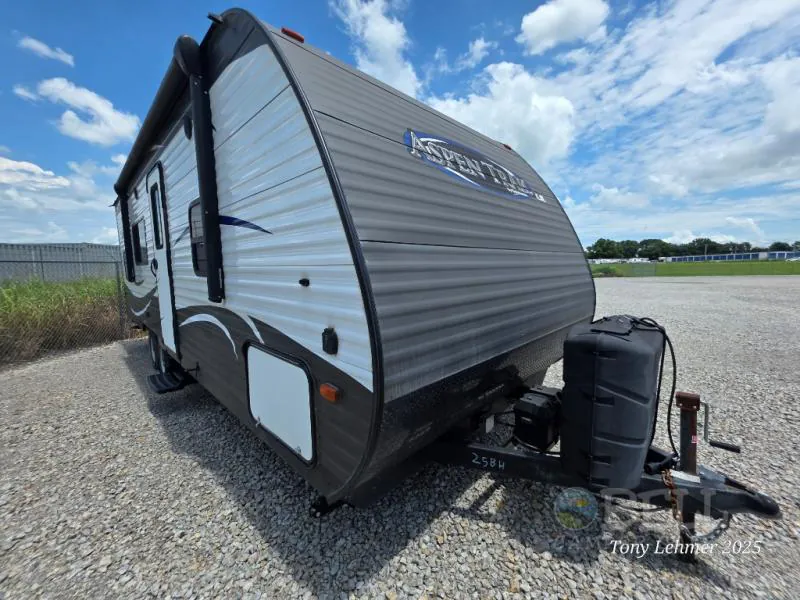 2018 Dutchmen Aspen Trail 25BH - Photo 2