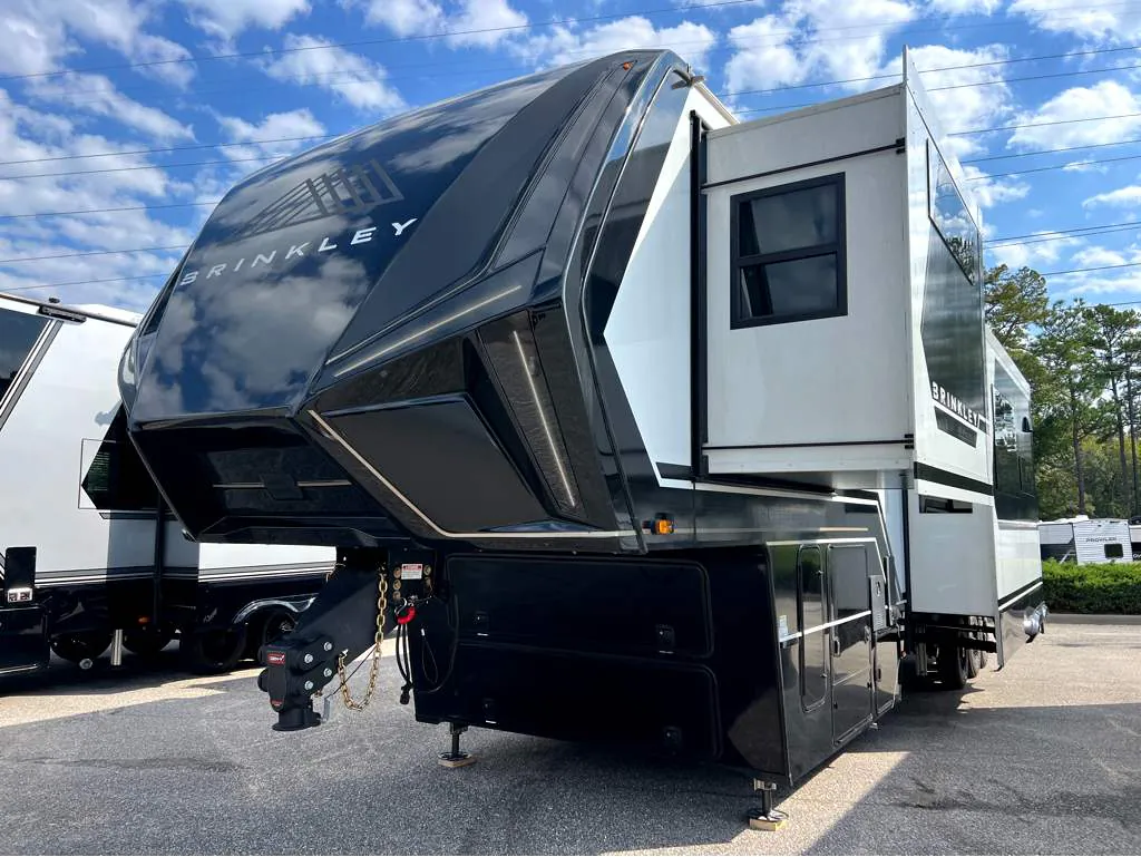 2025 Brinkley Model G 3950, Photos photo 2