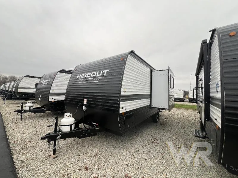 2025 Keystone Hideout 212RKS - Photo 4