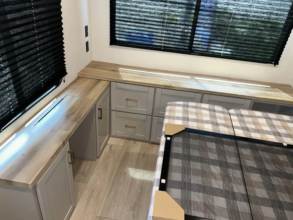 2027 Jayco Jay Flight Bungalow 401LOFT DS, Photos photo 48