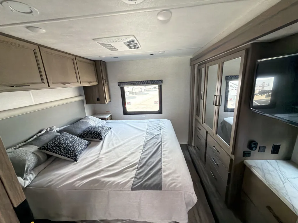 2024 Thor Motor Coach Freedom Traveler A29, Photos photo 15