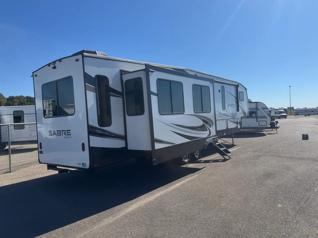 2022 Forest River Sabre 36BHQ, Photos photo 3